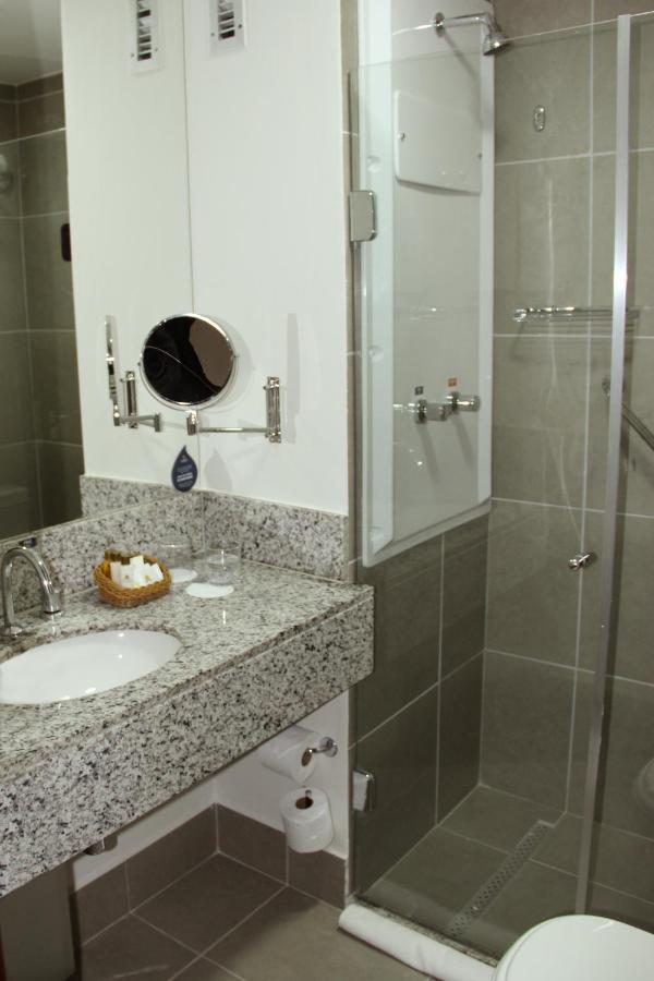 Ferlho Suites Rio Centro Via Premiere *